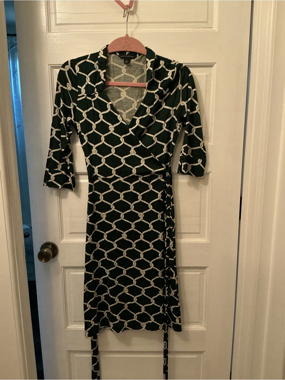 Banana Republic Wrap Dress in Dark Green  with Cream Link Print
